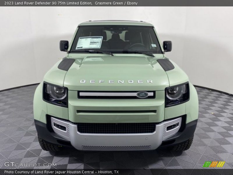 Grasmere Green / Ebony 2023 Land Rover Defender 90 75th Limited Edition