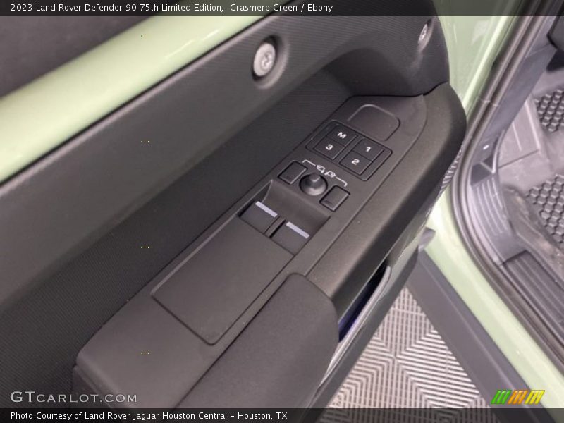 Grasmere Green / Ebony 2023 Land Rover Defender 90 75th Limited Edition