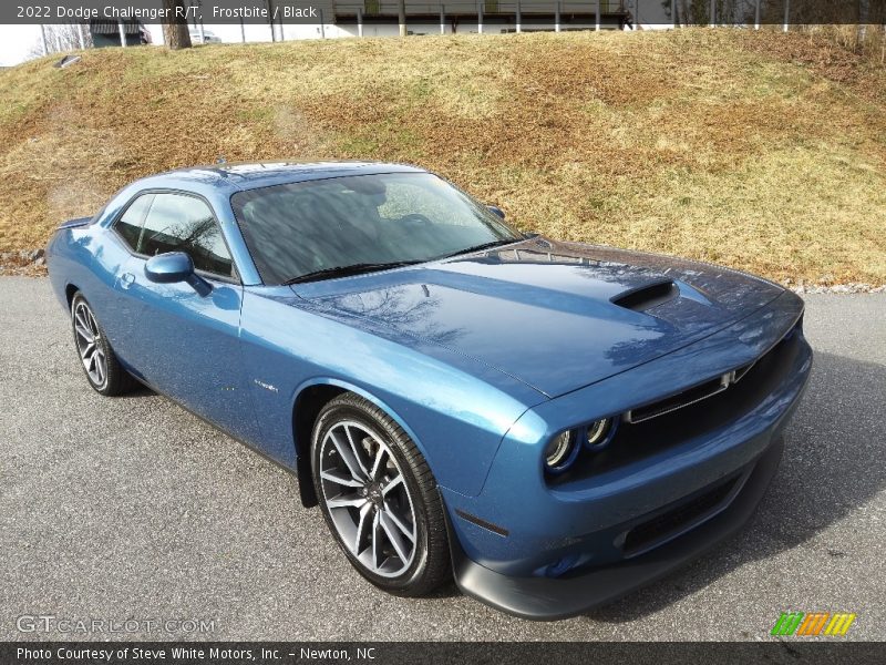 Frostbite / Black 2022 Dodge Challenger R/T