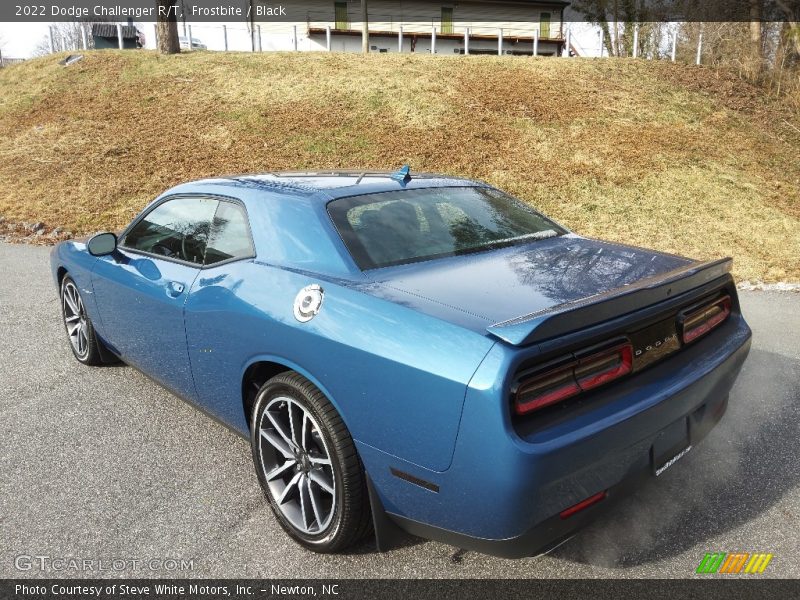 Frostbite / Black 2022 Dodge Challenger R/T