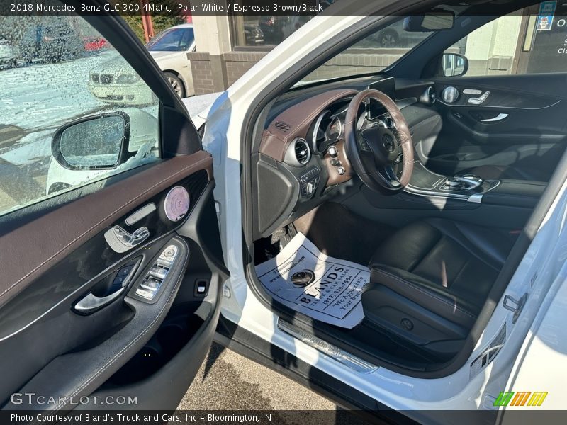 Polar White / Espresso Brown/Black 2018 Mercedes-Benz GLC 300 4Matic