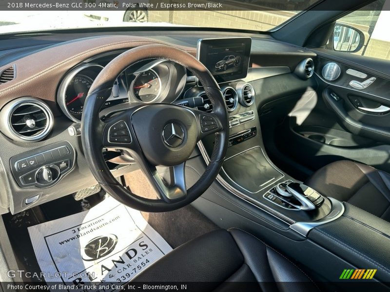 Polar White / Espresso Brown/Black 2018 Mercedes-Benz GLC 300 4Matic