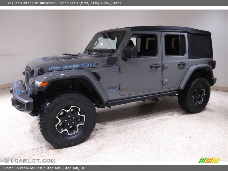 Front 3/4 View of 2021 Wrangler Unlimited Rubicon 4xe Hybrid