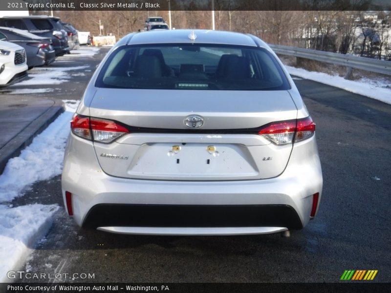 Classic Silver Metallic / Black 2021 Toyota Corolla LE