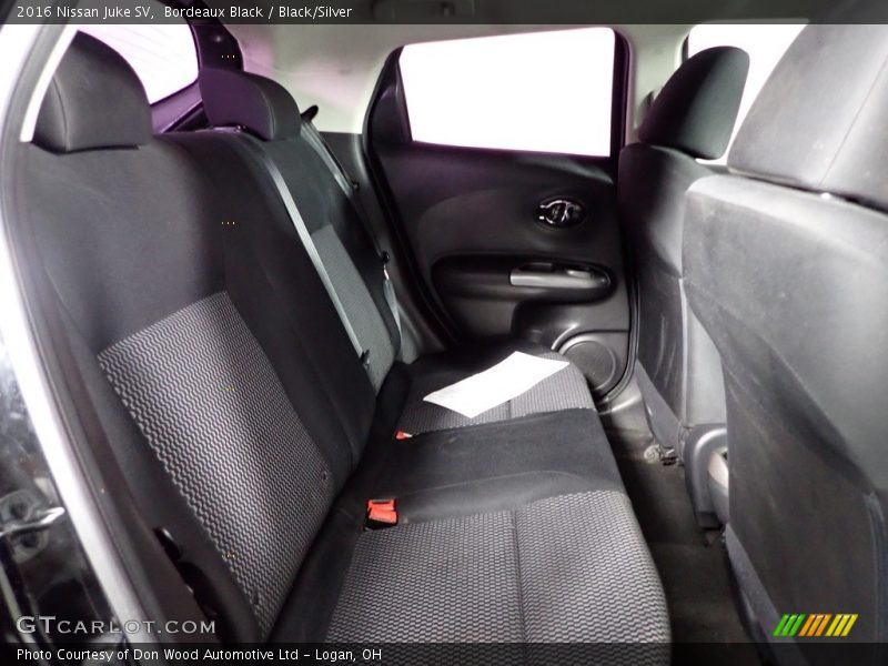 Bordeaux Black / Black/Silver 2016 Nissan Juke SV
