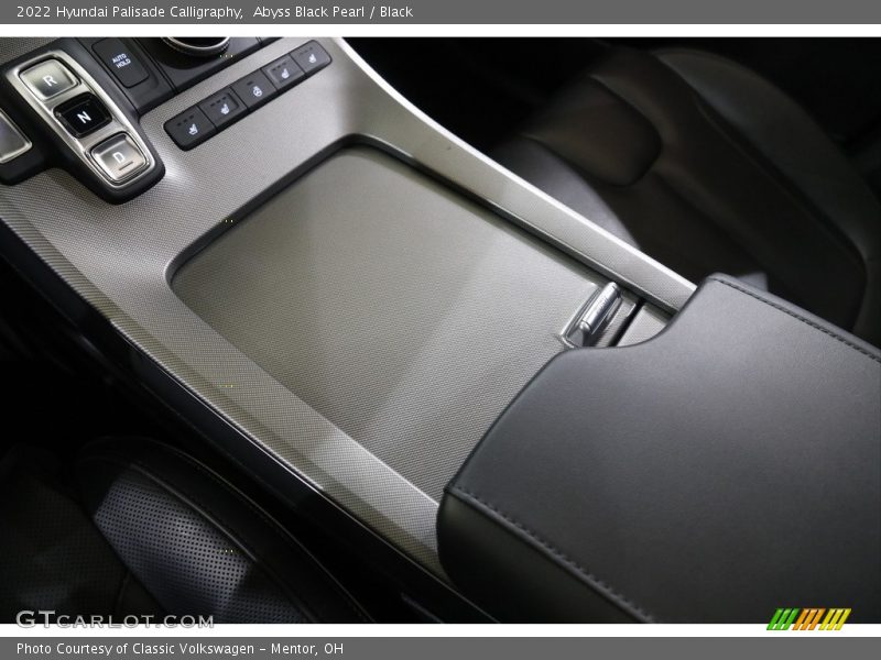 Abyss Black Pearl / Black 2022 Hyundai Palisade Calligraphy