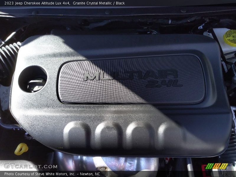 Granite Crystal Metallic / Black 2023 Jeep Cherokee Altitude Lux 4x4