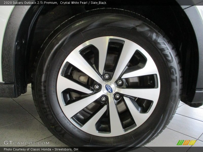 Crystal White Pearl / Slate Black 2020 Subaru Outback 2.5i Premium