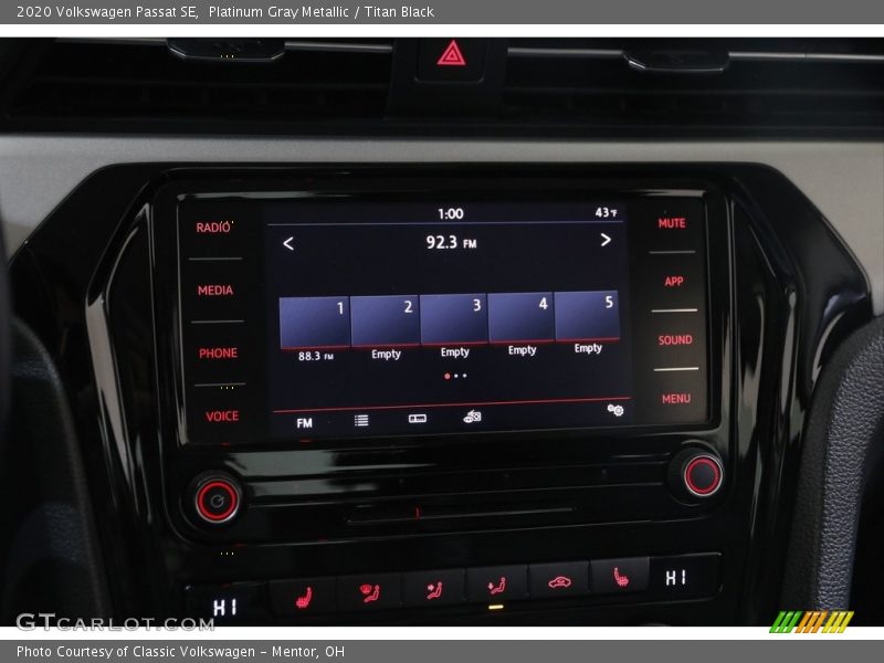 Controls of 2020 Passat SE