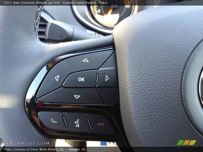  2023 Cherokee Altitude Lux 4x4 Steering Wheel