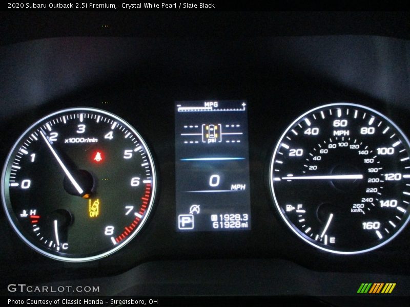 Crystal White Pearl / Slate Black 2020 Subaru Outback 2.5i Premium