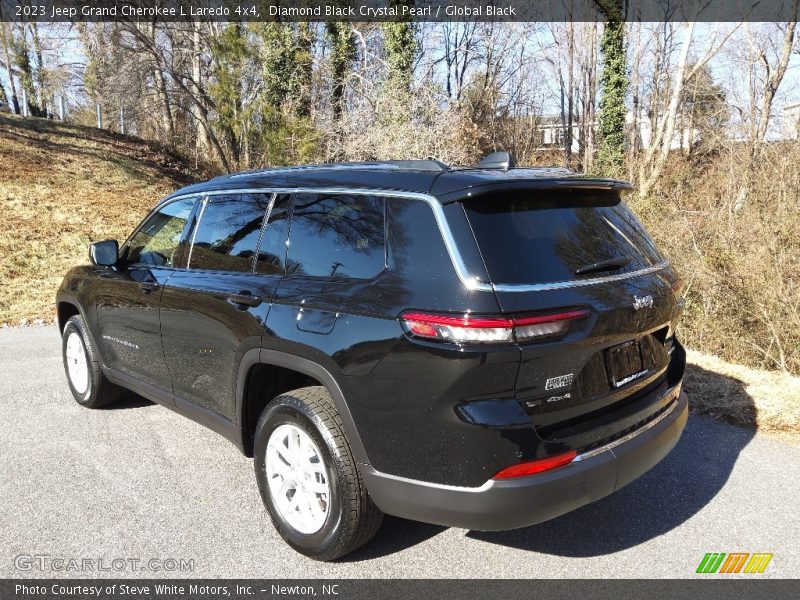 Diamond Black Crystal Pearl / Global Black 2023 Jeep Grand Cherokee L Laredo 4x4