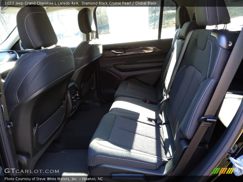 Diamond Black Crystal Pearl / Global Black 2023 Jeep Grand Cherokee L Laredo 4x4