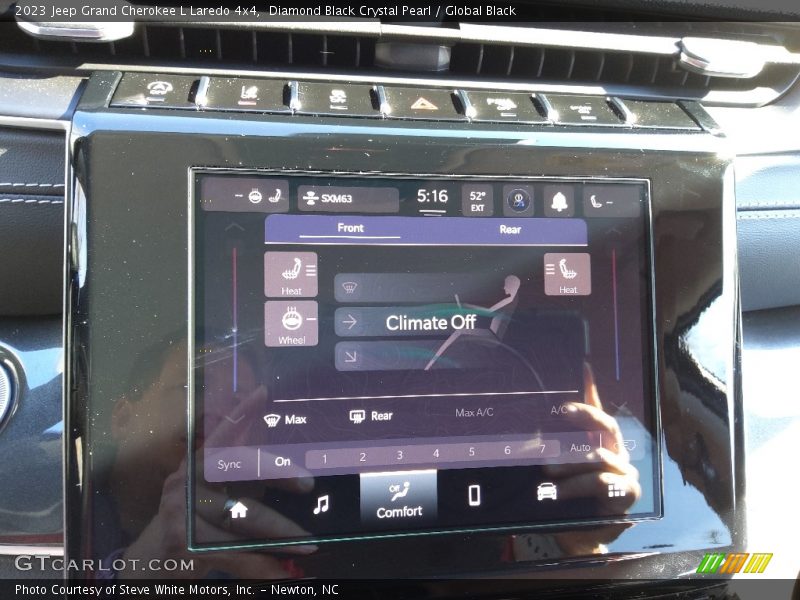 Diamond Black Crystal Pearl / Global Black 2023 Jeep Grand Cherokee L Laredo 4x4