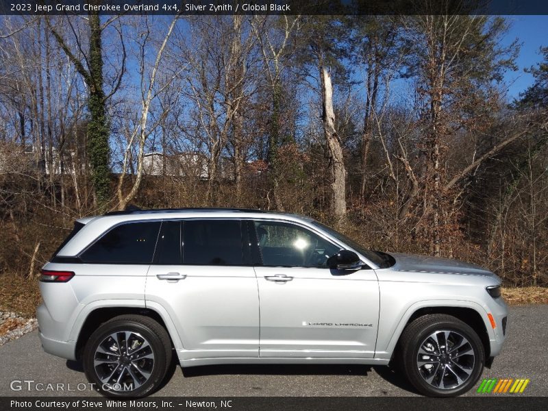  2023 Grand Cherokee Overland 4x4 Silver Zynith