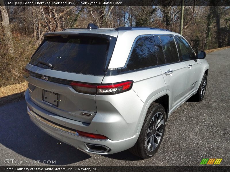 Silver Zynith / Global Black 2023 Jeep Grand Cherokee Overland 4x4