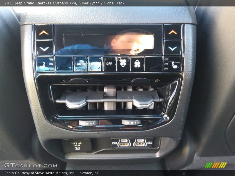 Silver Zynith / Global Black 2023 Jeep Grand Cherokee Overland 4x4