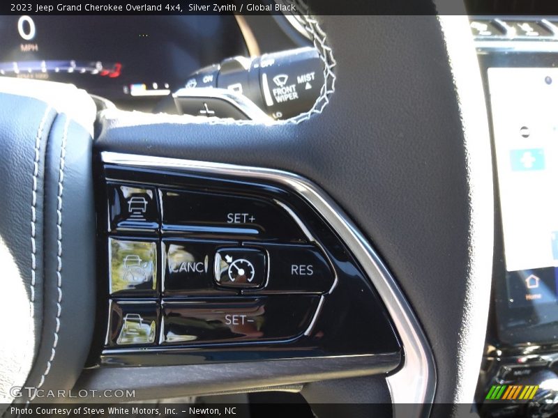Silver Zynith / Global Black 2023 Jeep Grand Cherokee Overland 4x4