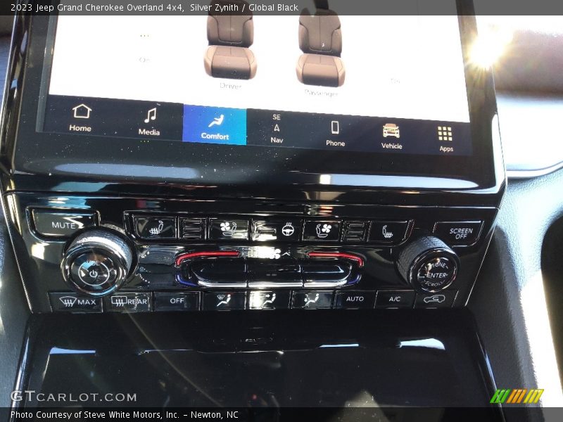 Silver Zynith / Global Black 2023 Jeep Grand Cherokee Overland 4x4
