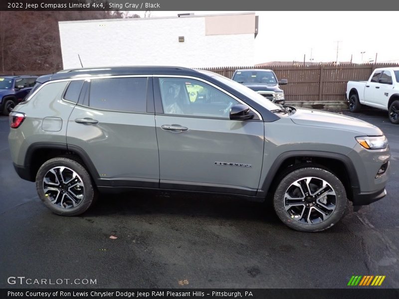 2022 Compass Limited 4x4 Sting Gray