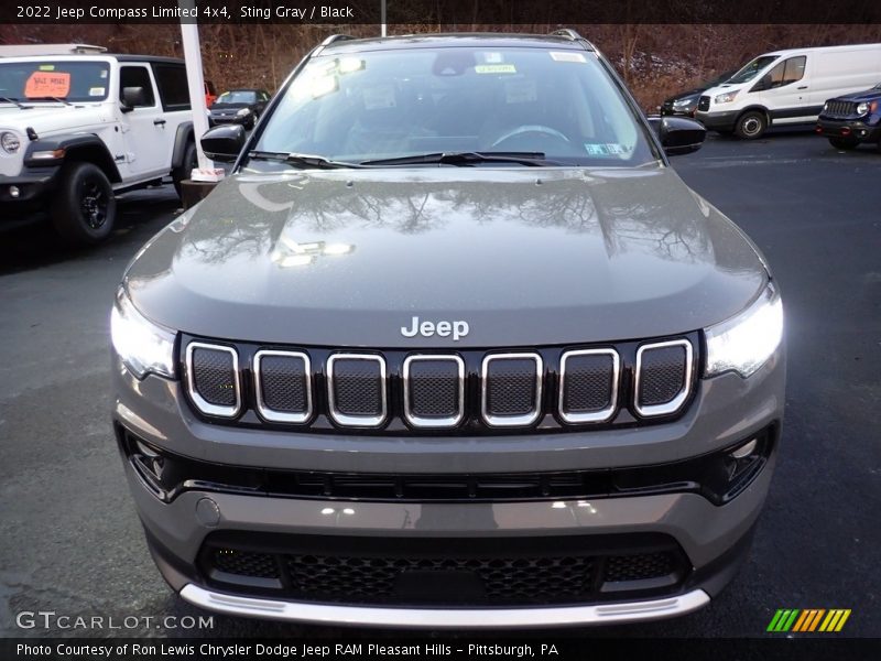 Sting Gray / Black 2022 Jeep Compass Limited 4x4