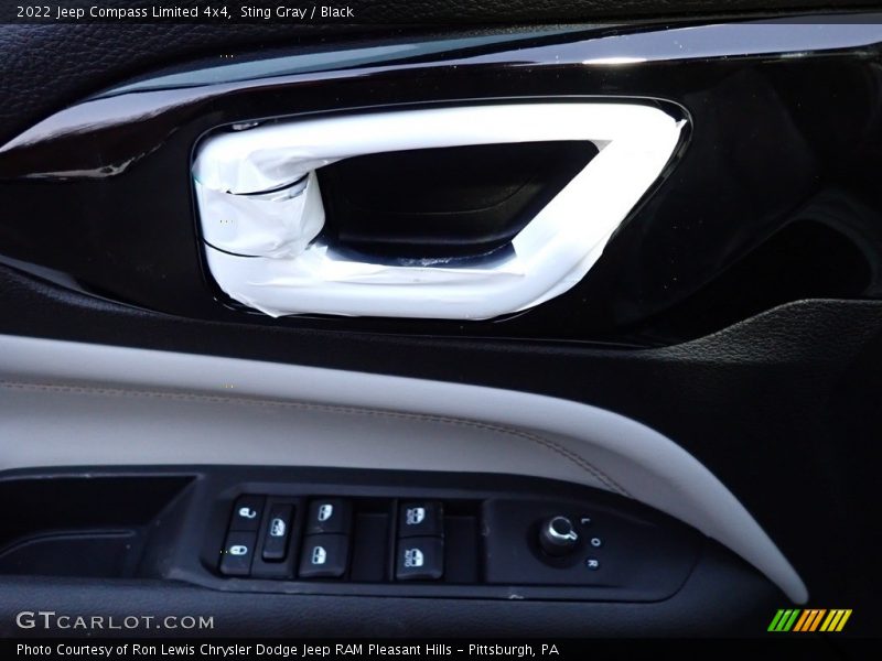 Sting Gray / Black 2022 Jeep Compass Limited 4x4