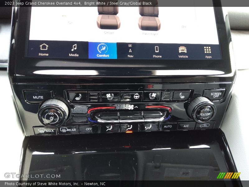 Bright White / Steel Gray/Global Black 2023 Jeep Grand Cherokee Overland 4x4