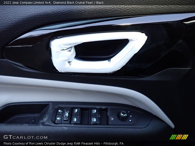Diamond Black Crystal Pearl / Black 2022 Jeep Compass Limited 4x4