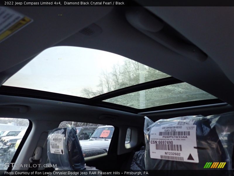 Diamond Black Crystal Pearl / Black 2022 Jeep Compass Limited 4x4