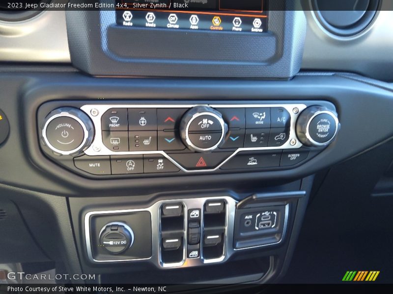 Silver Zynith / Black 2023 Jeep Gladiator Freedom Edition 4x4