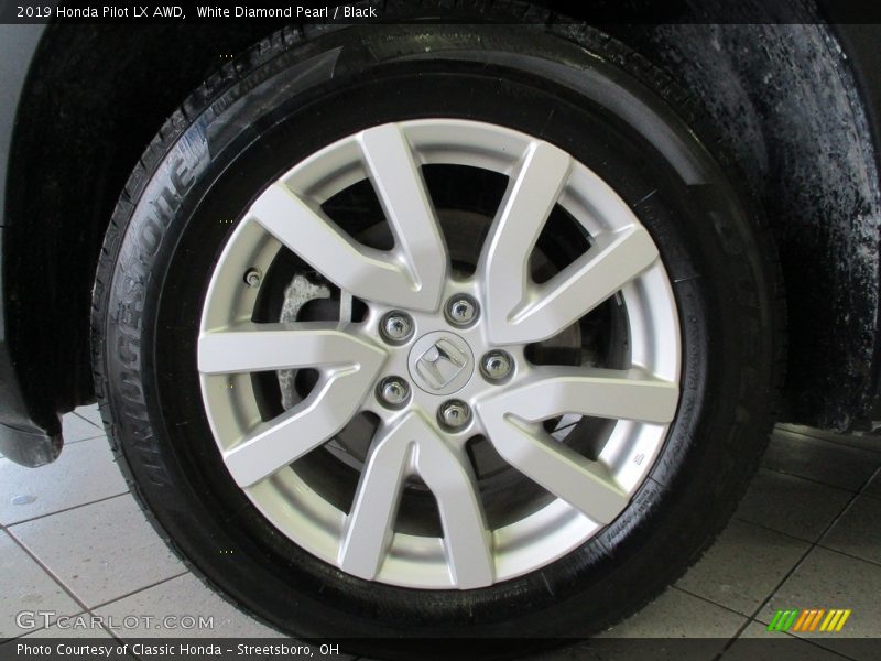 White Diamond Pearl / Black 2019 Honda Pilot LX AWD