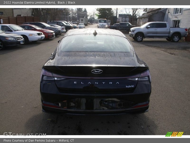 Black / Black 2022 Hyundai Elantra Limited Hybrid
