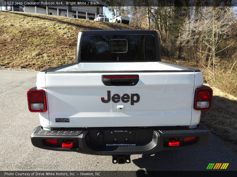 Bright White / Black 2023 Jeep Gladiator Rubicon 4x4