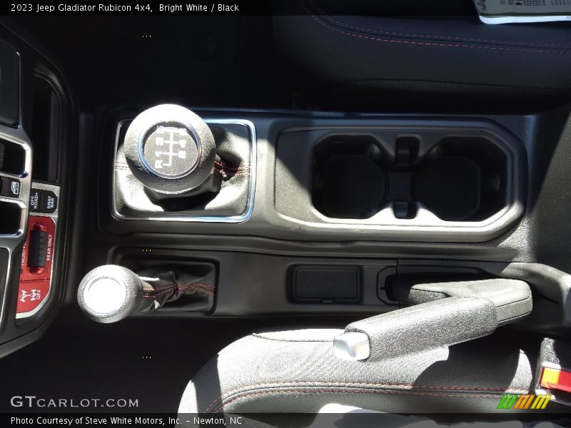 Bright White / Black 2023 Jeep Gladiator Rubicon 4x4