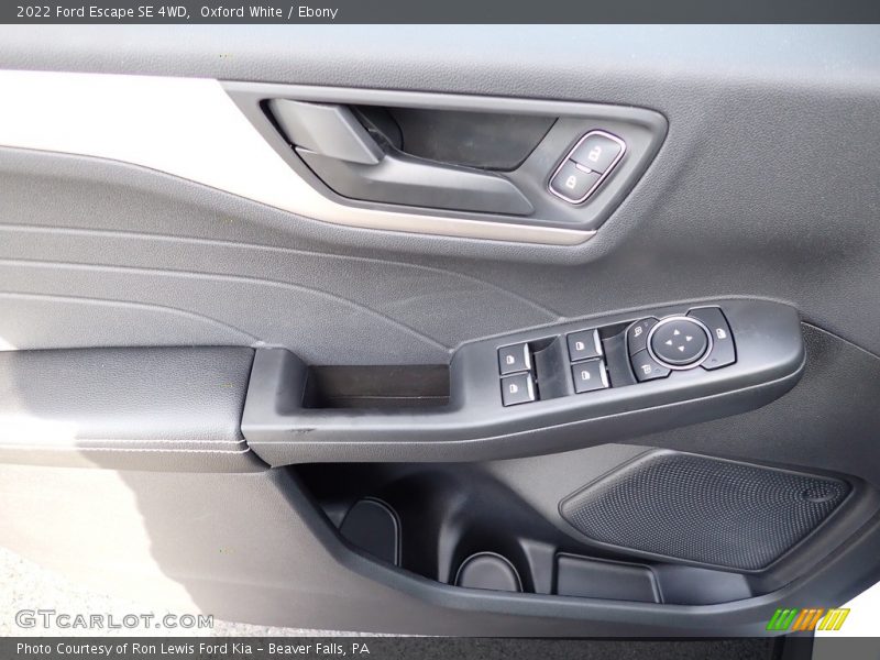 Oxford White / Ebony 2022 Ford Escape SE 4WD