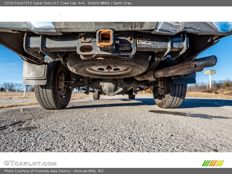 Oxford White / Earth Gray 2019 Ford F350 Super Duty XLT Crew Cab 4x4