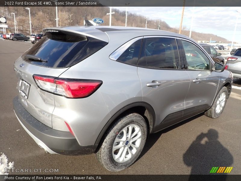 Iconic Silver / Sandstone 2022 Ford Escape SE 4WD