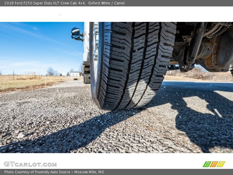 Oxford White / Camel 2018 Ford F250 Super Duty XLT Crew Cab 4x4