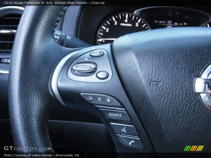 Brilliant Silver Metallic / Charcoal 2019 Nissan Pathfinder SV 4x4