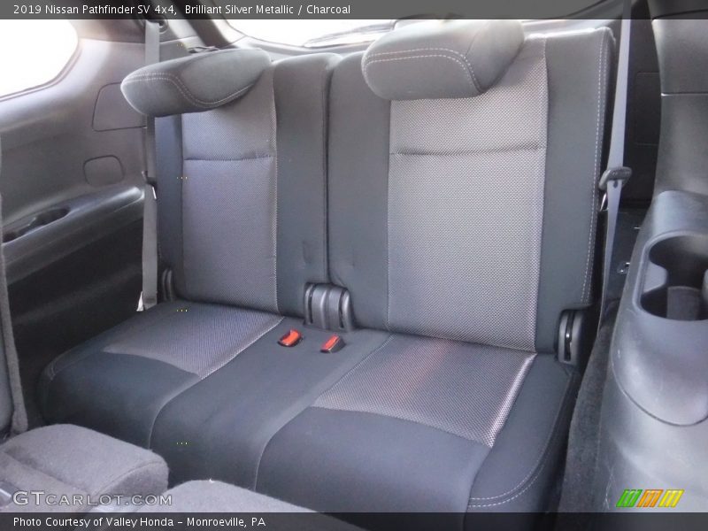 Brilliant Silver Metallic / Charcoal 2019 Nissan Pathfinder SV 4x4