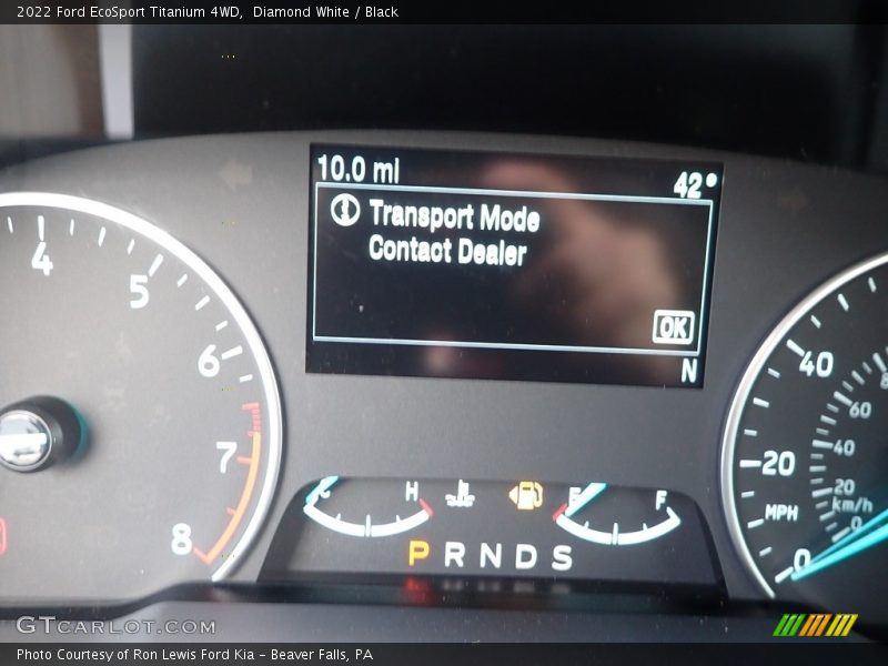 Diamond White / Black 2022 Ford EcoSport Titanium 4WD