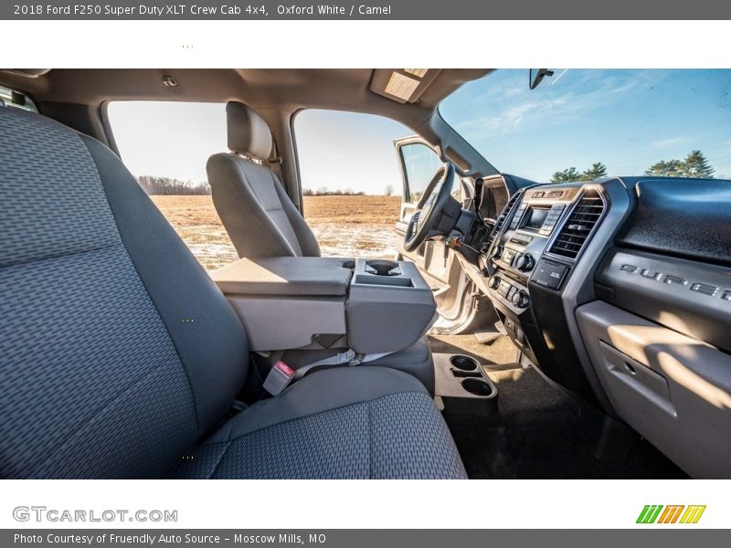 Oxford White / Camel 2018 Ford F250 Super Duty XLT Crew Cab 4x4
