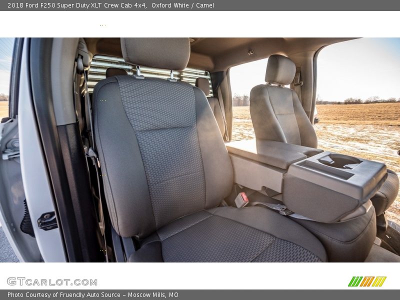 Oxford White / Camel 2018 Ford F250 Super Duty XLT Crew Cab 4x4