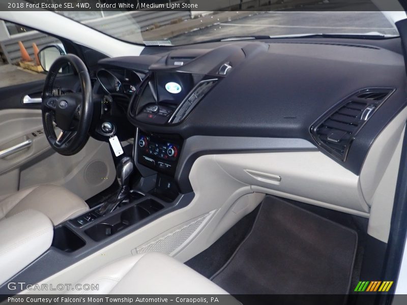 Oxford White / Medium Light Stone 2018 Ford Escape SEL 4WD