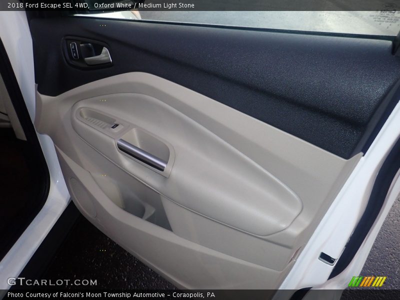 Oxford White / Medium Light Stone 2018 Ford Escape SEL 4WD
