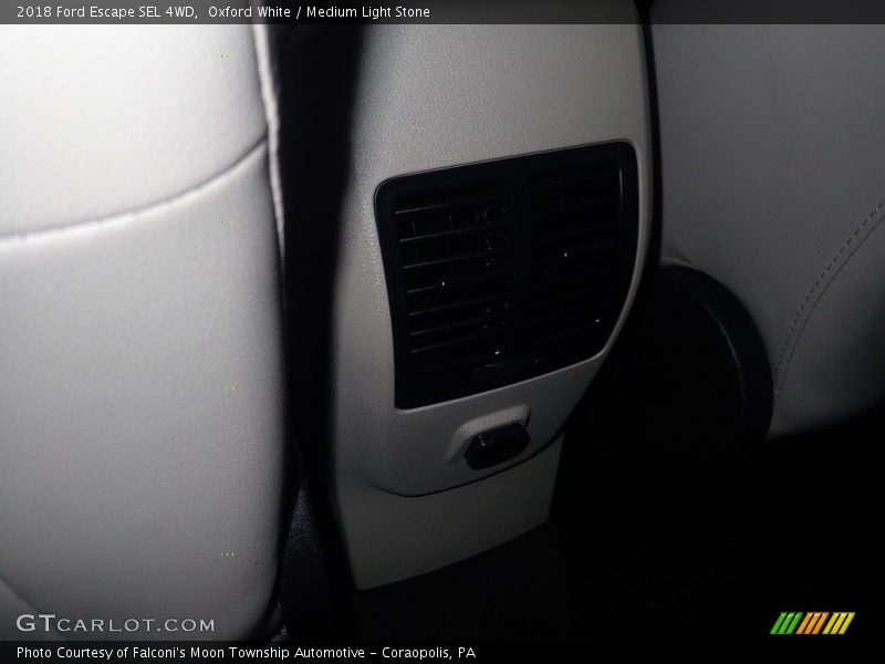 Oxford White / Medium Light Stone 2018 Ford Escape SEL 4WD
