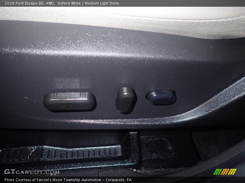 Oxford White / Medium Light Stone 2018 Ford Escape SEL 4WD