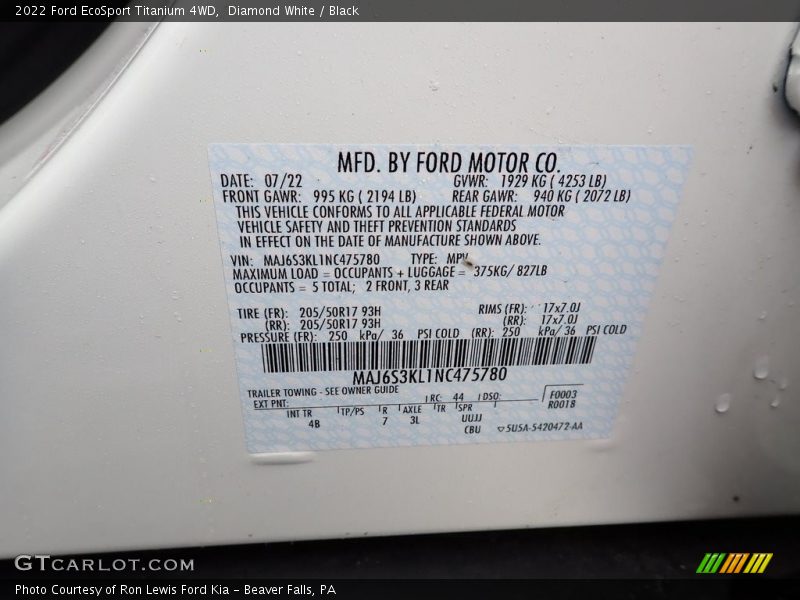 Diamond White / Black 2022 Ford EcoSport Titanium 4WD