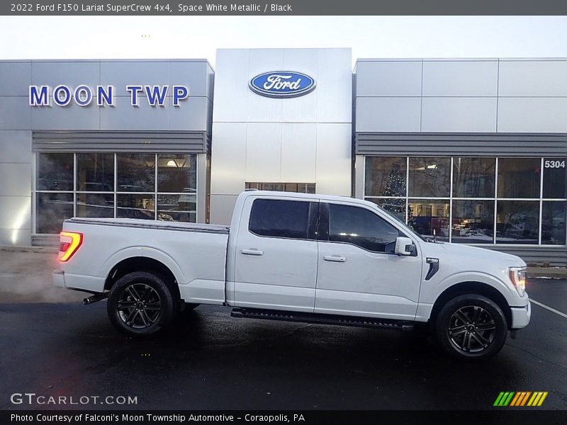 Space White Metallic / Black 2022 Ford F150 Lariat SuperCrew 4x4