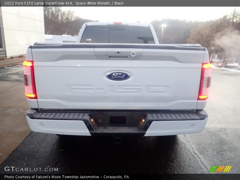 Space White Metallic / Black 2022 Ford F150 Lariat SuperCrew 4x4